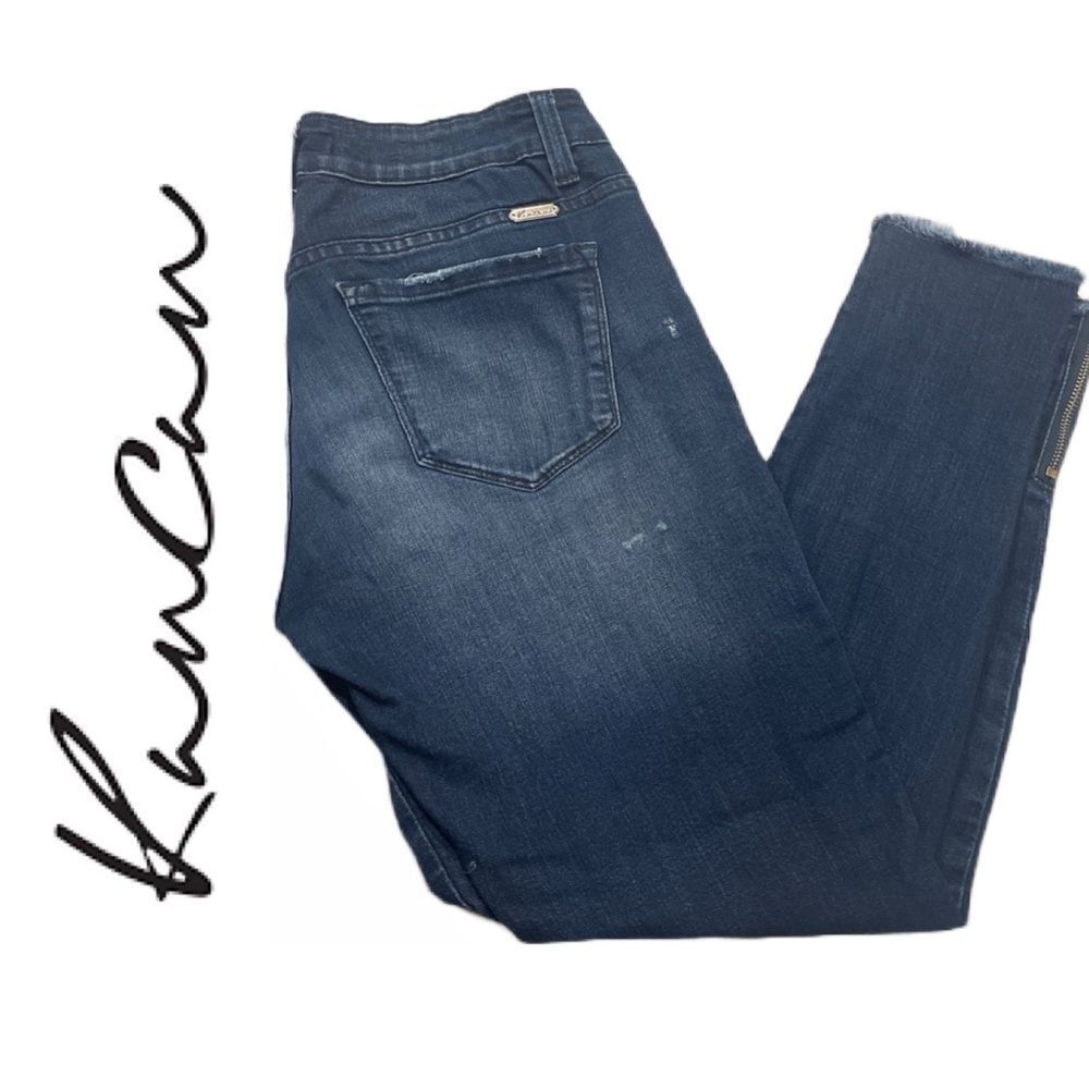 KanCan Women’s Lightly Distressed Raw Hem with Zipper Ankles Dark‎ Washed Jeans